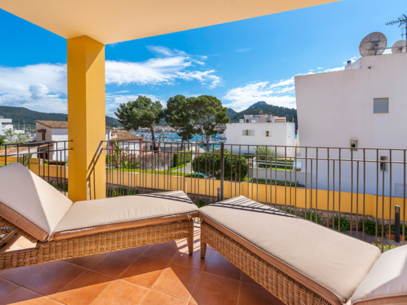 Wohnung mit Hafenblick und Tiefgaragenstellplatz in Lauflage in Port Andratx